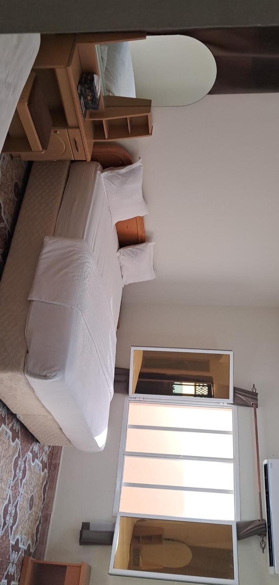 Alshumukh Guesthouse Al Ghalilah Экстерьер фото