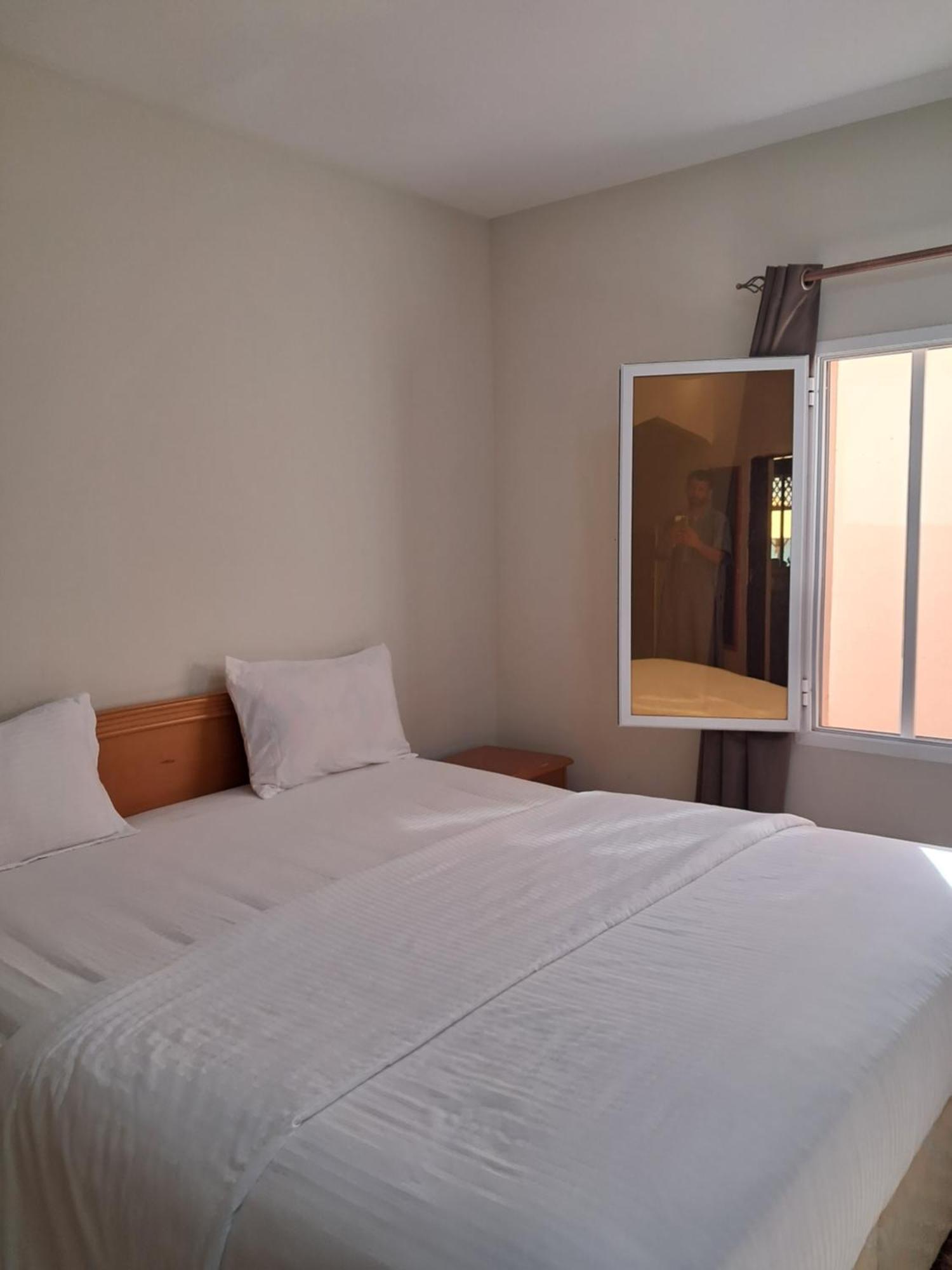 Alshumukh Guesthouse Al Ghalilah Экстерьер фото