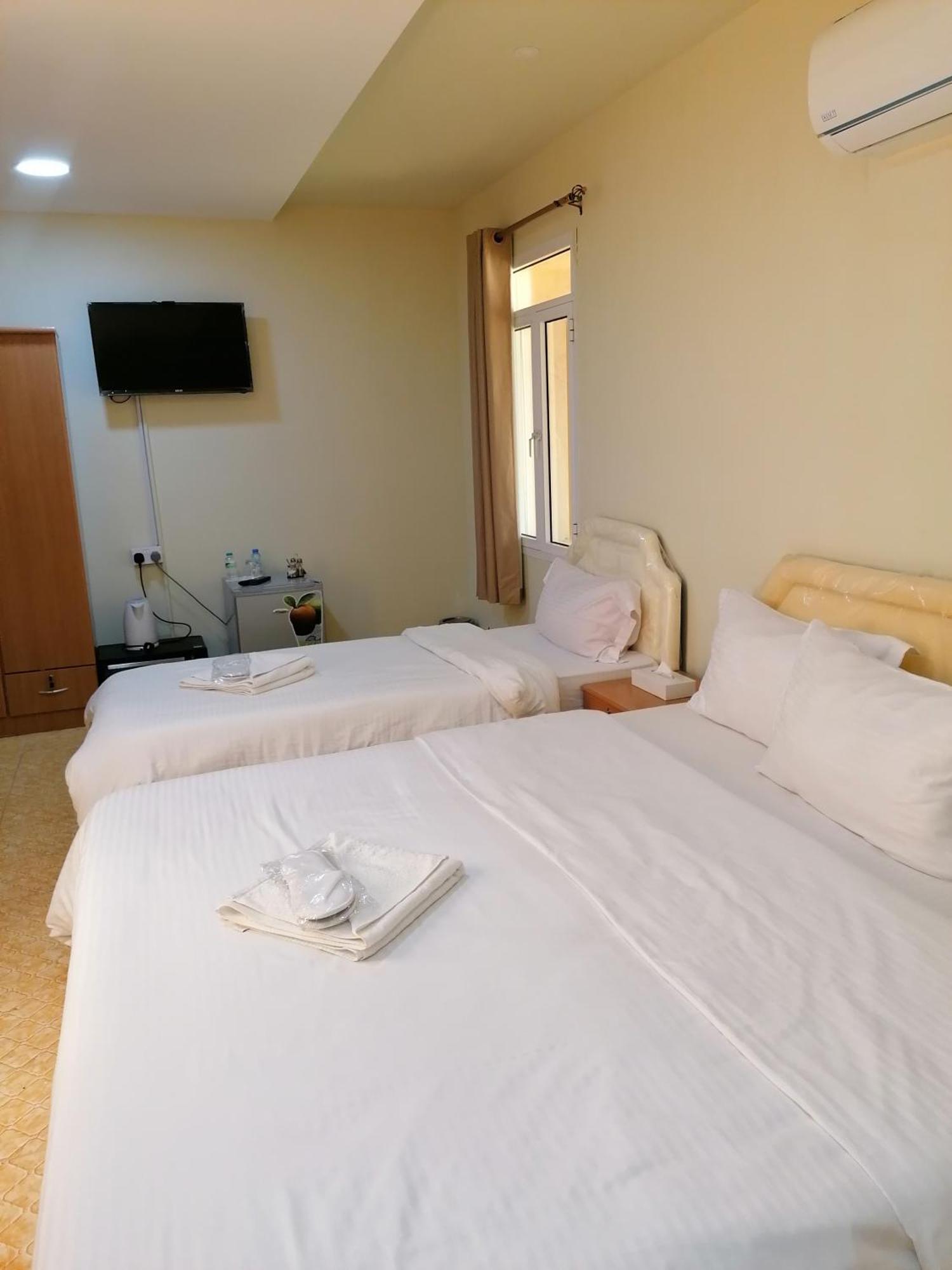 Alshumukh Guesthouse Al Ghalilah Номер фото